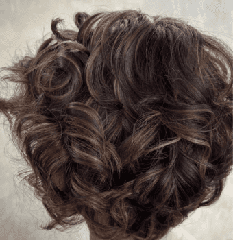 curly bob contrast