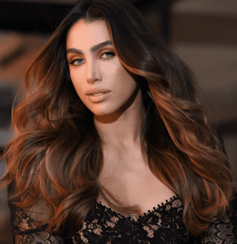 bold caramel waves contrast