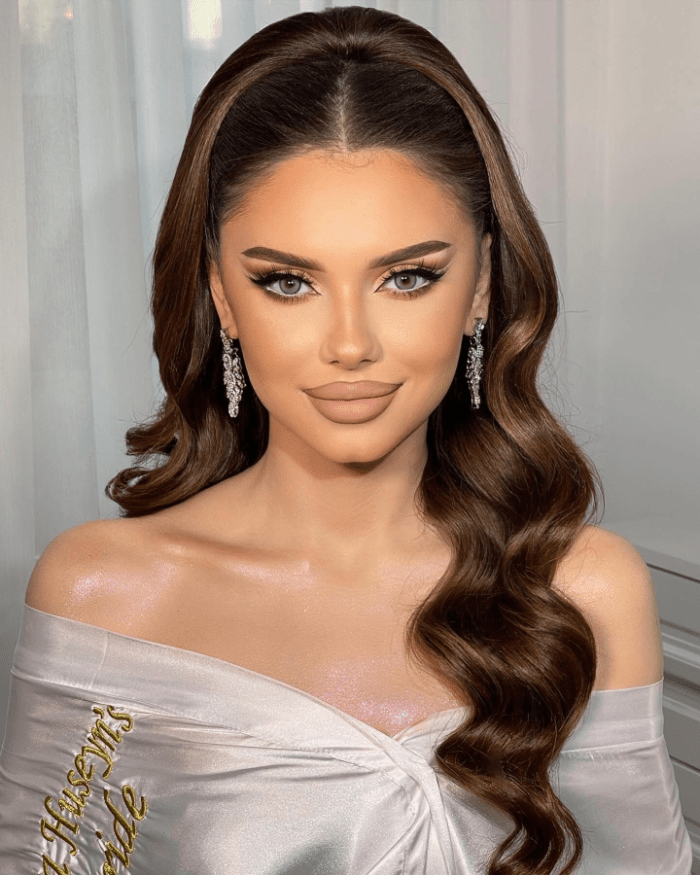elegant waves of romance