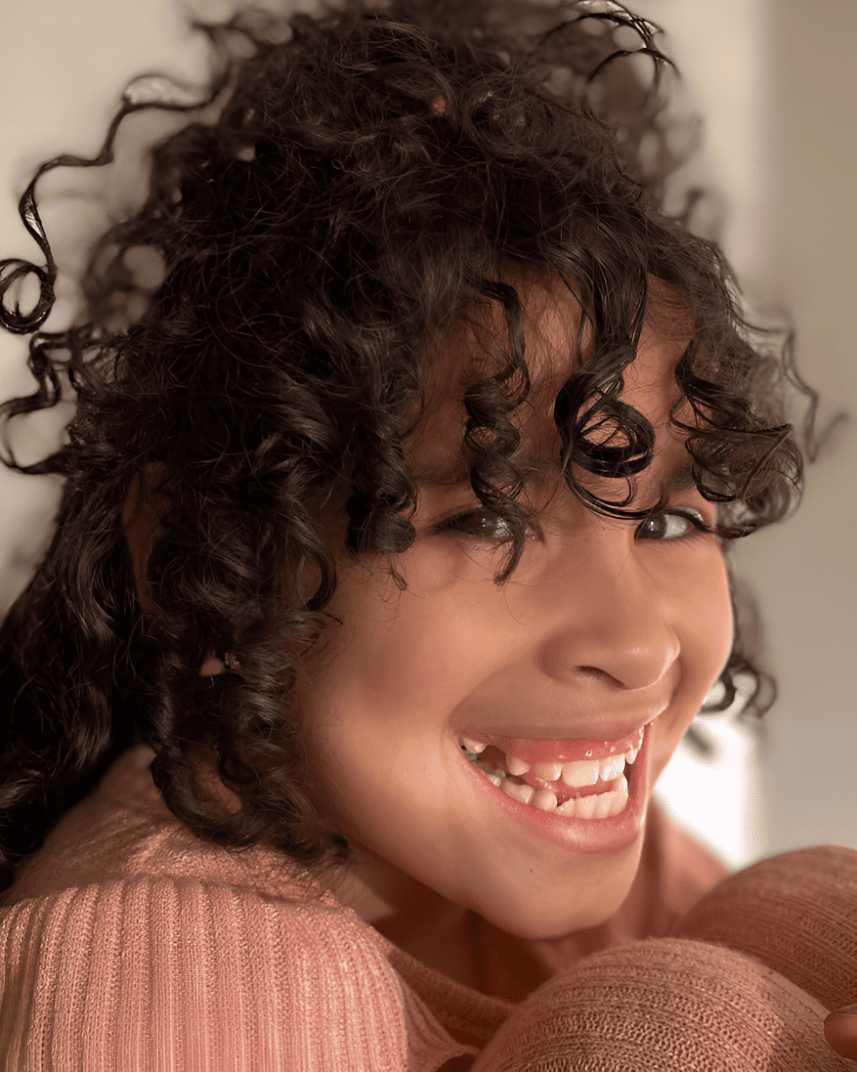 joyful curls