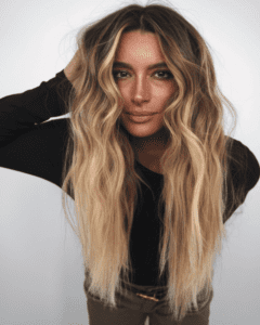 35 Beachy Hairstyles To Channel Your Inner Beach Babe