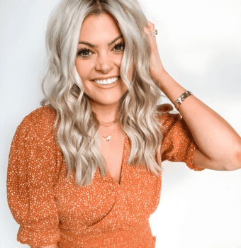 effortless beachy blonde waves