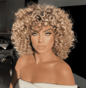 chic glamorous curly vibes