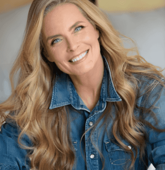 radiant sandy blonde waves
