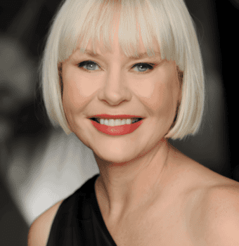 chic blunt bob style