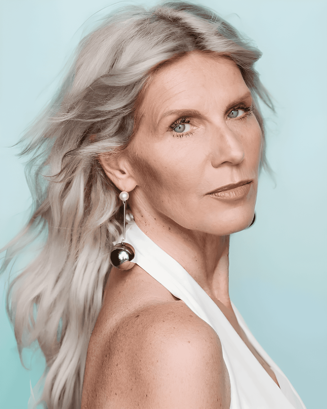 effortless silver waves beauty