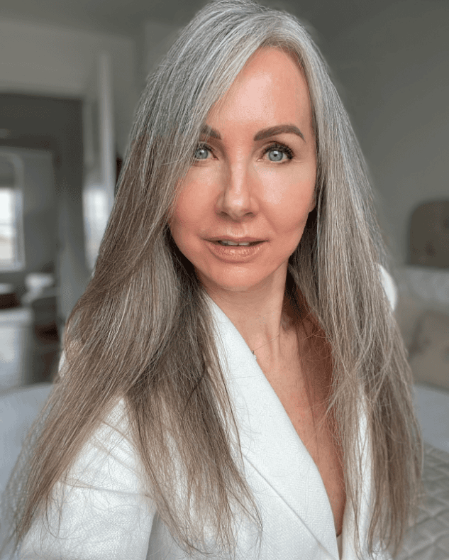 20 Beautiful Natural Gray Hairstyles For Women Over 60