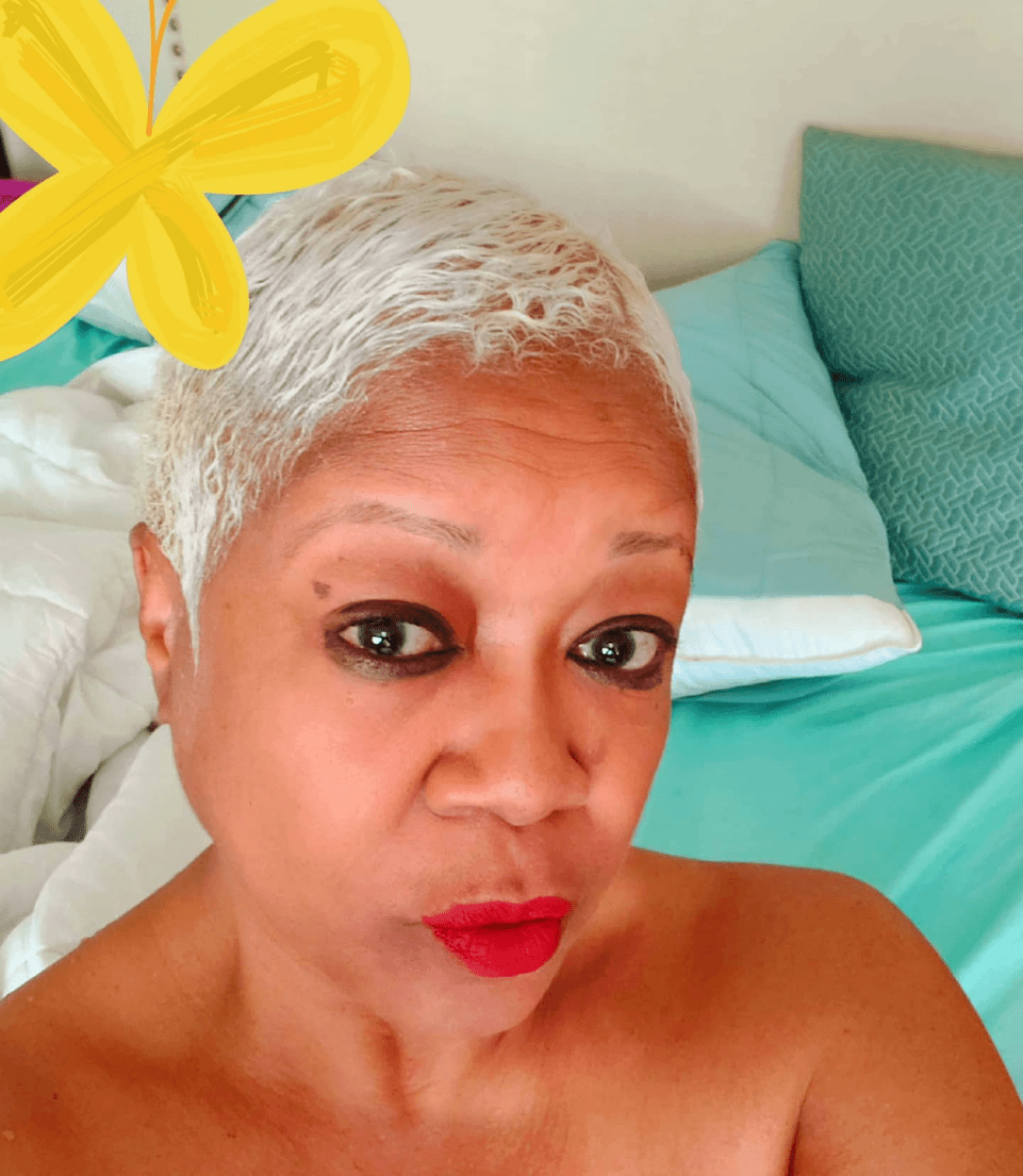Chic Textured Pixie Style