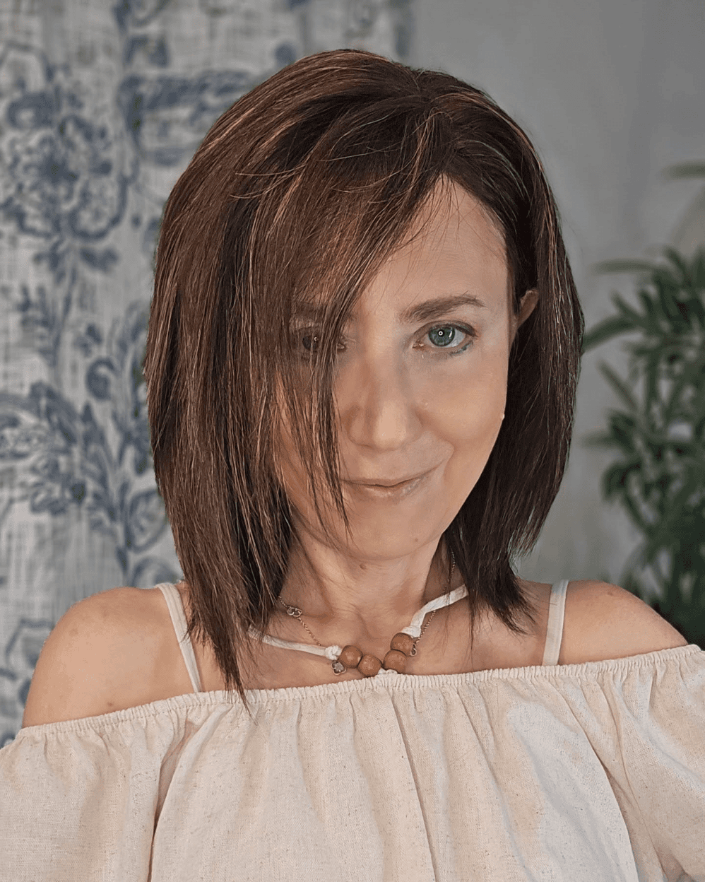 Edgy Asymmetrical Bob Style