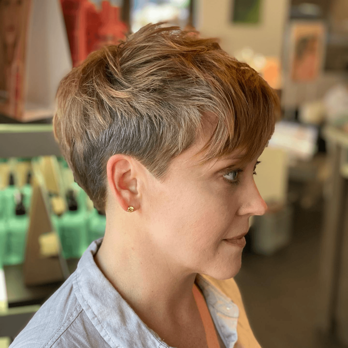 Edgy Textured Pixie Style