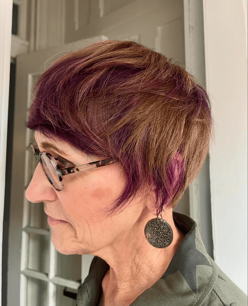 Edgy Vibrant Pixie Style