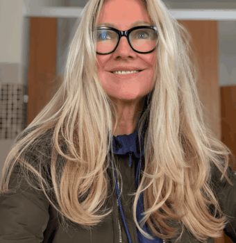 effortless flowing layered hair