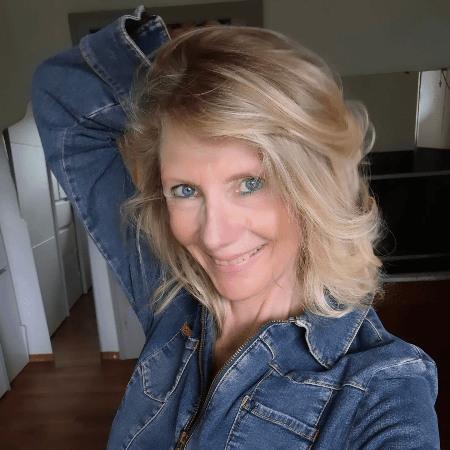 Effortlessly Beautiful Wavy Locks