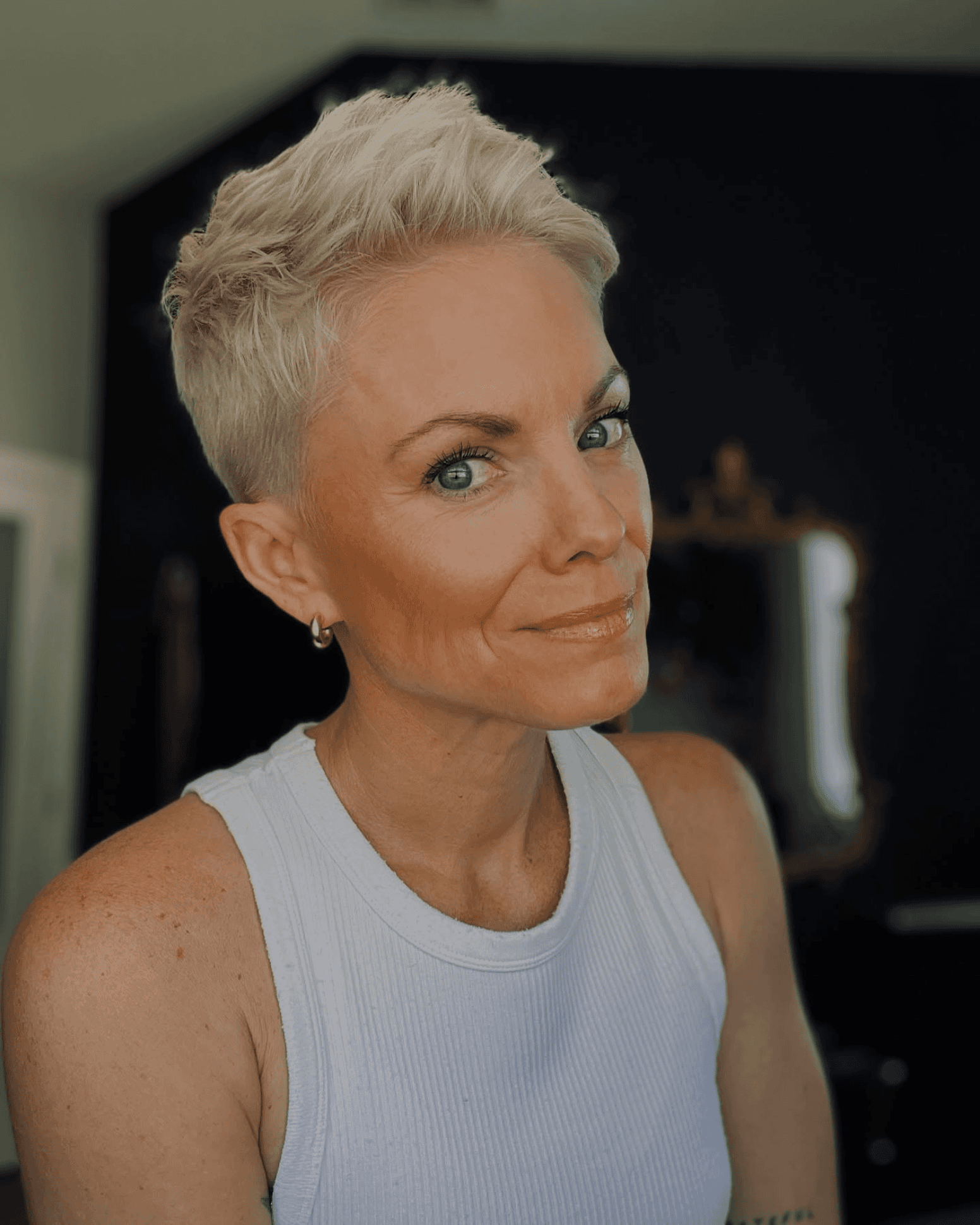 Bold Blonde Pixie Vibes