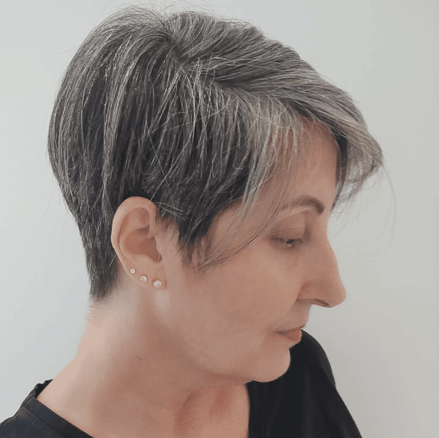 Chic Layered Pixie Style