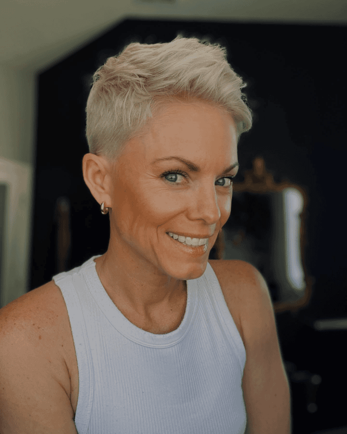 Edgy Platinum Pixie Style