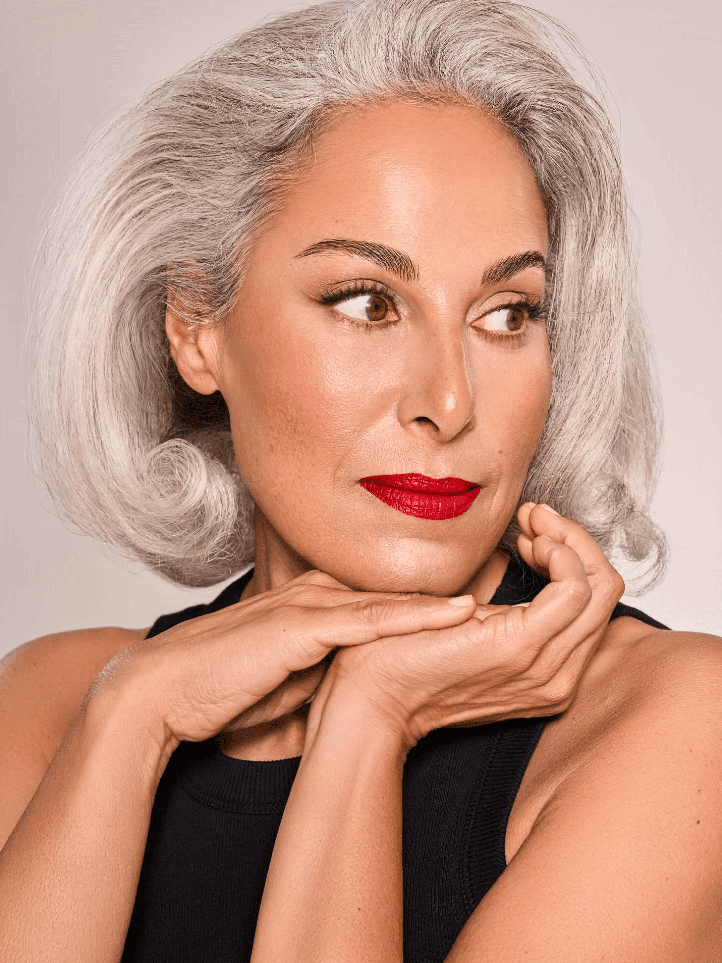 effortless gray hair elegance