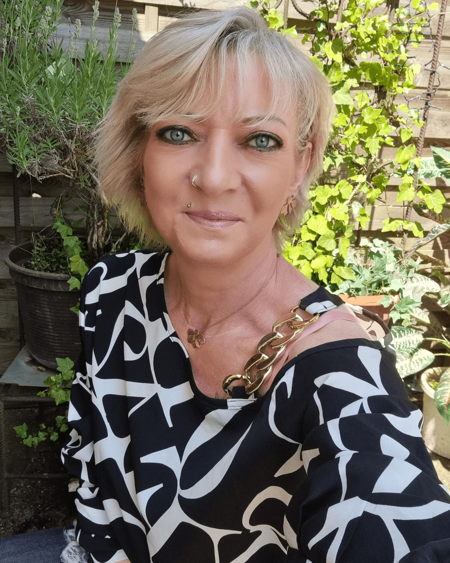 Effortless Layered Bob Look