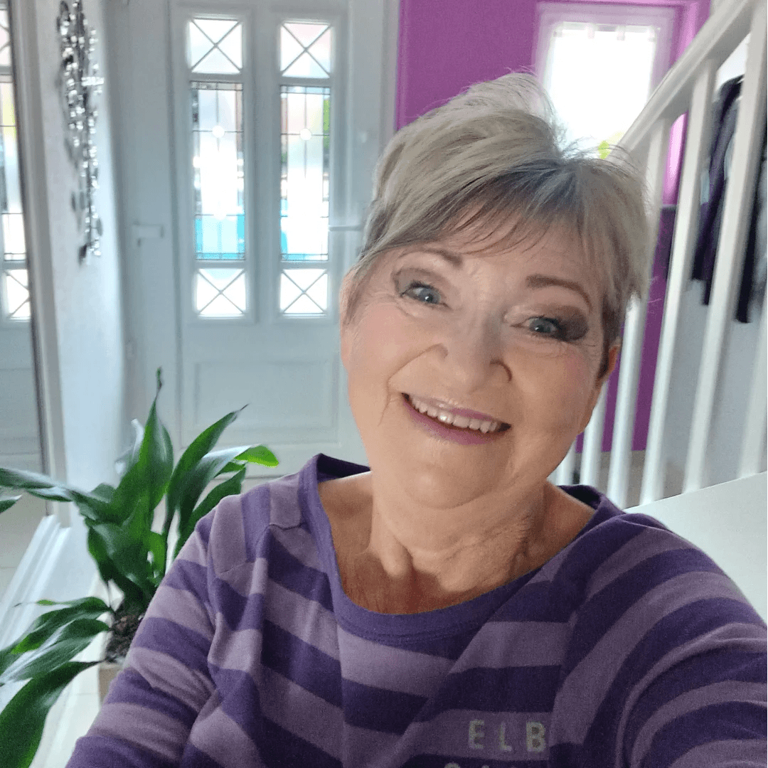 Effortlessly Chic Pixie Style