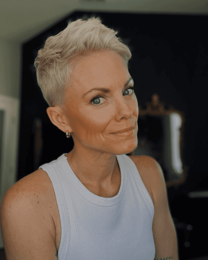 Textured Pixie Modern Vibes