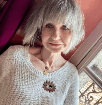 chic silver layered bob