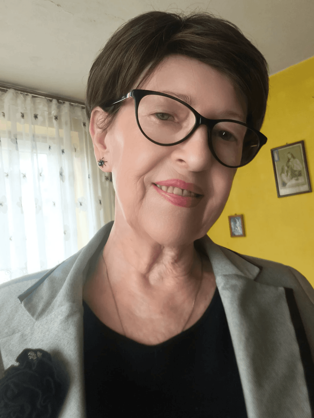 Edgy Voluminous Pixie Cut