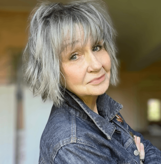 Effortless Gray Textured Bob