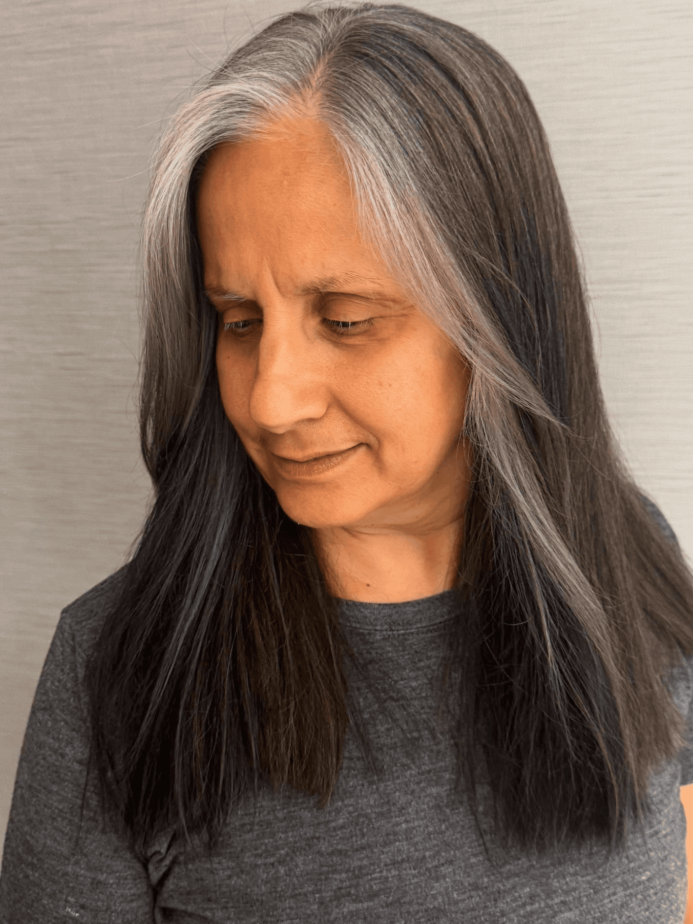 Seamless Silver Elegance