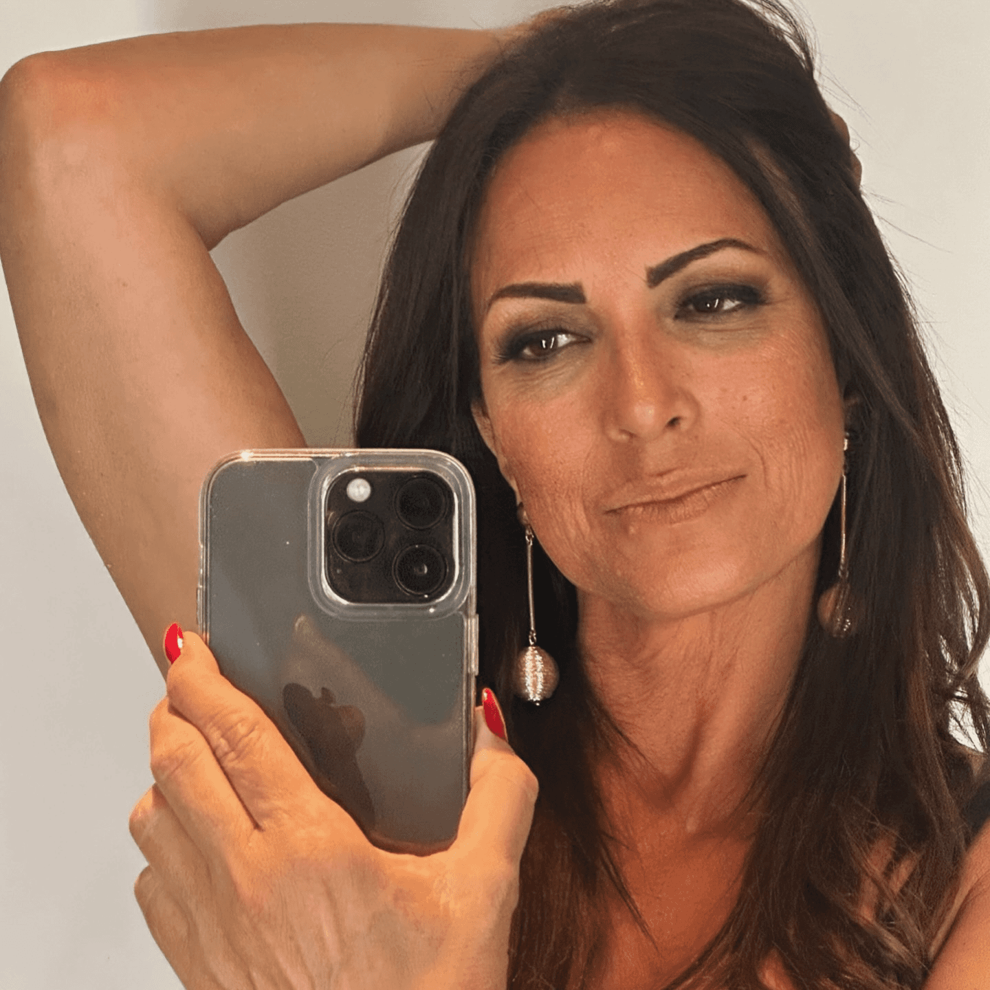 Effortless Brunette Dimension