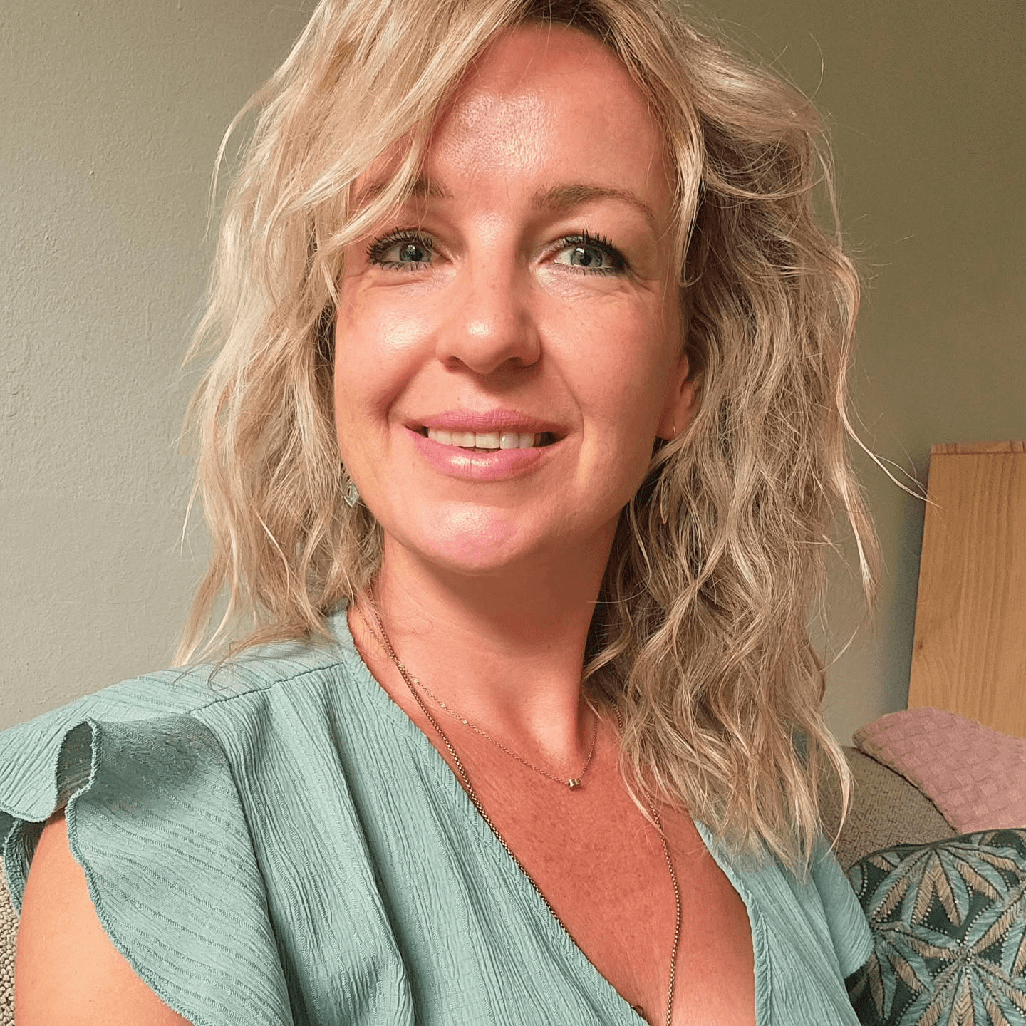 Effortlessly Beachy Layered Waves