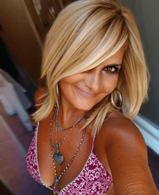 Effortlessly Chic Layered Hair