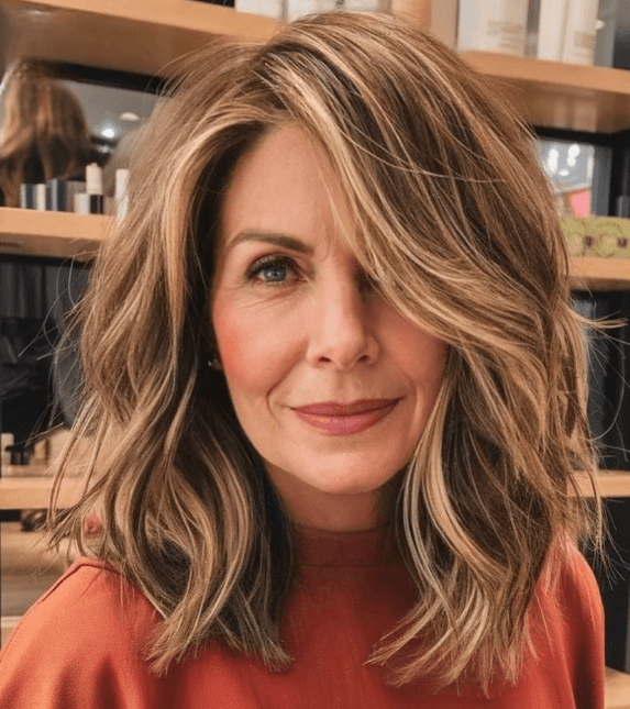 Effortlessly Glamorous Tousled Waves
