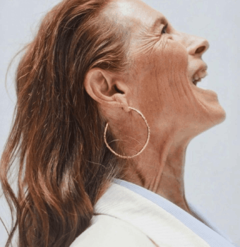 radiant auburn waves flow