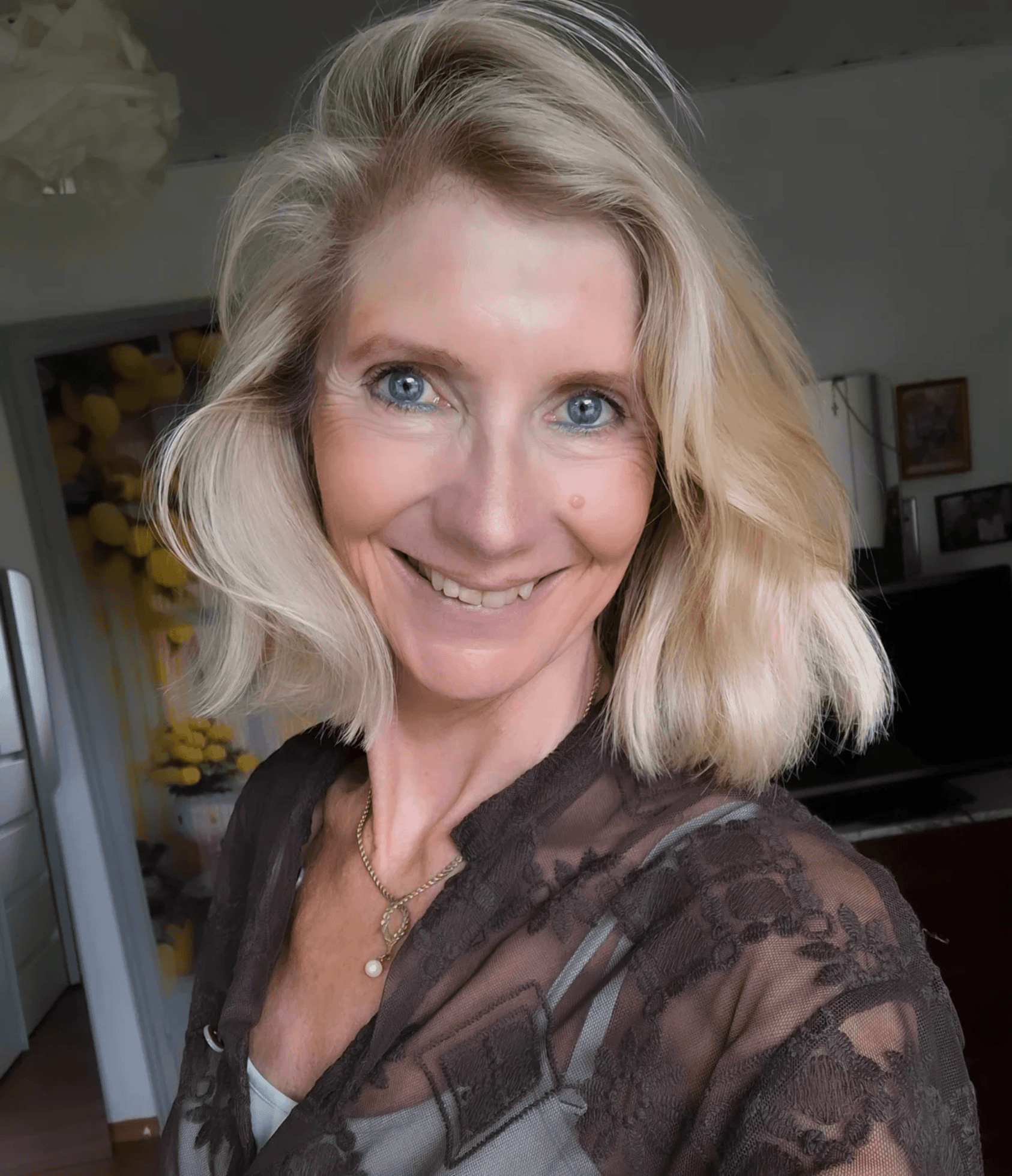Effortless Blonde Waves