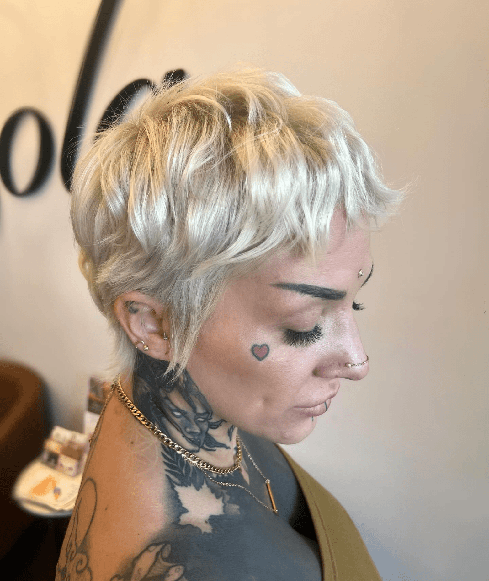 Platinum Pixie Effortless Chic