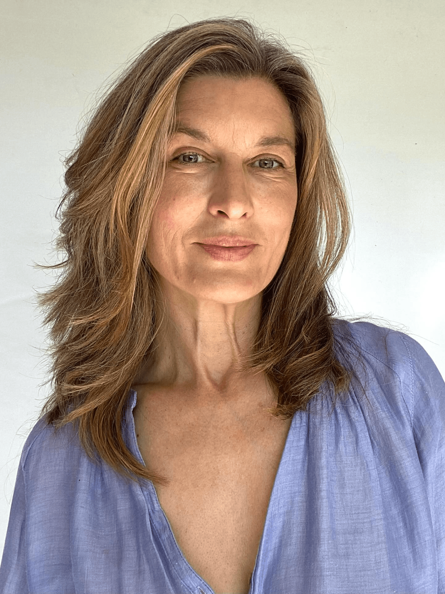Soft Waves Radiant Glow