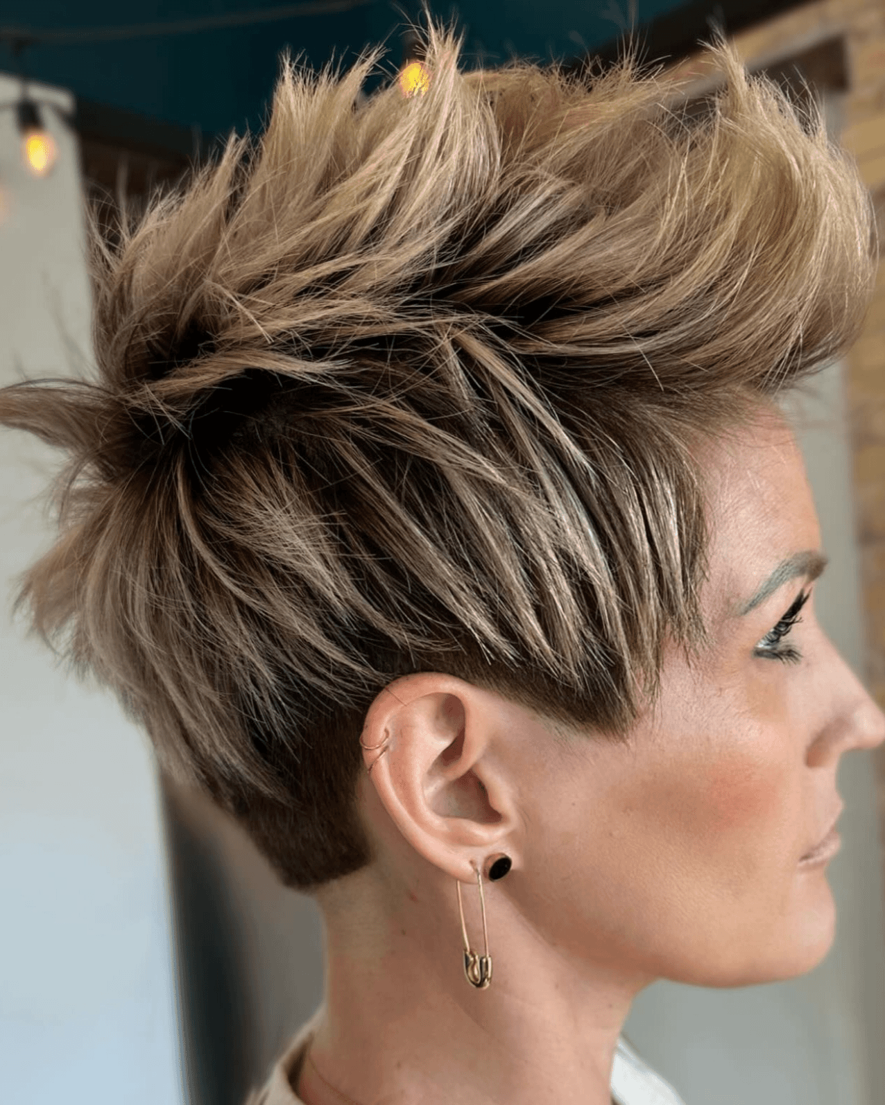 Textured Pixie with Movement