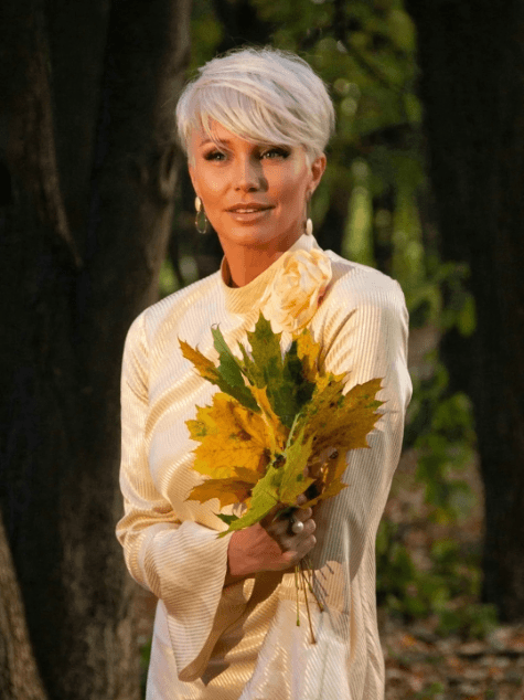 Effortless Asymmetrical Pixie Elegance