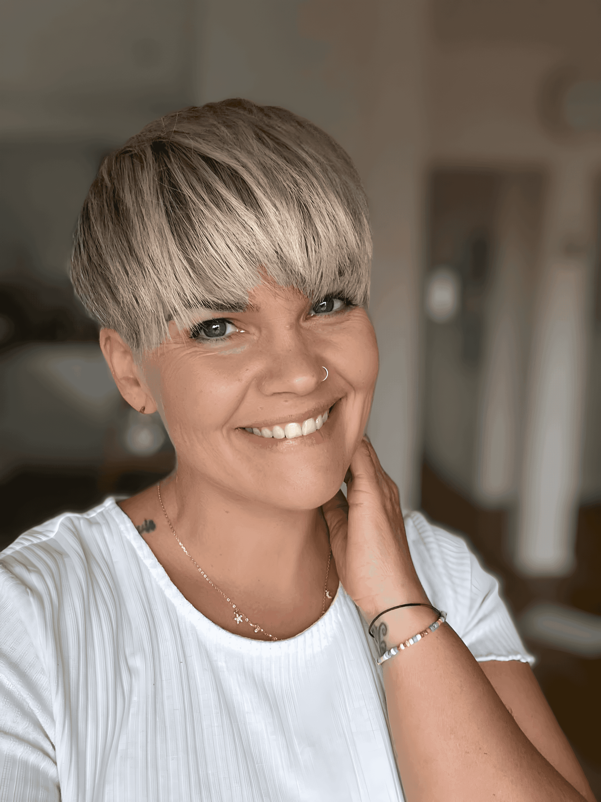 effortless blonde pixie style