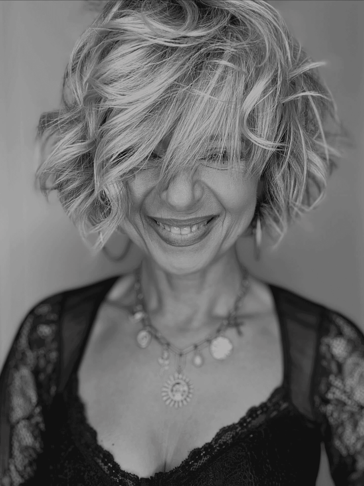 Effortless Wavy Bob Style