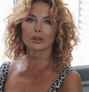 effortlessly chic natural curls