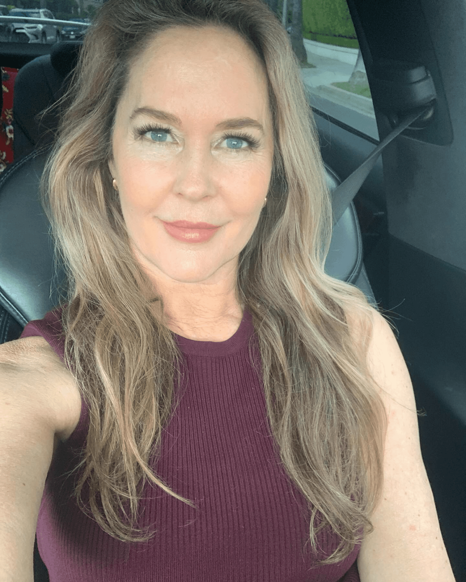 Effortlessly Elegant Wavy Hair