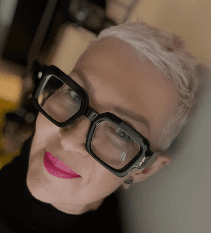 Platinum Pixie Modern Vibes