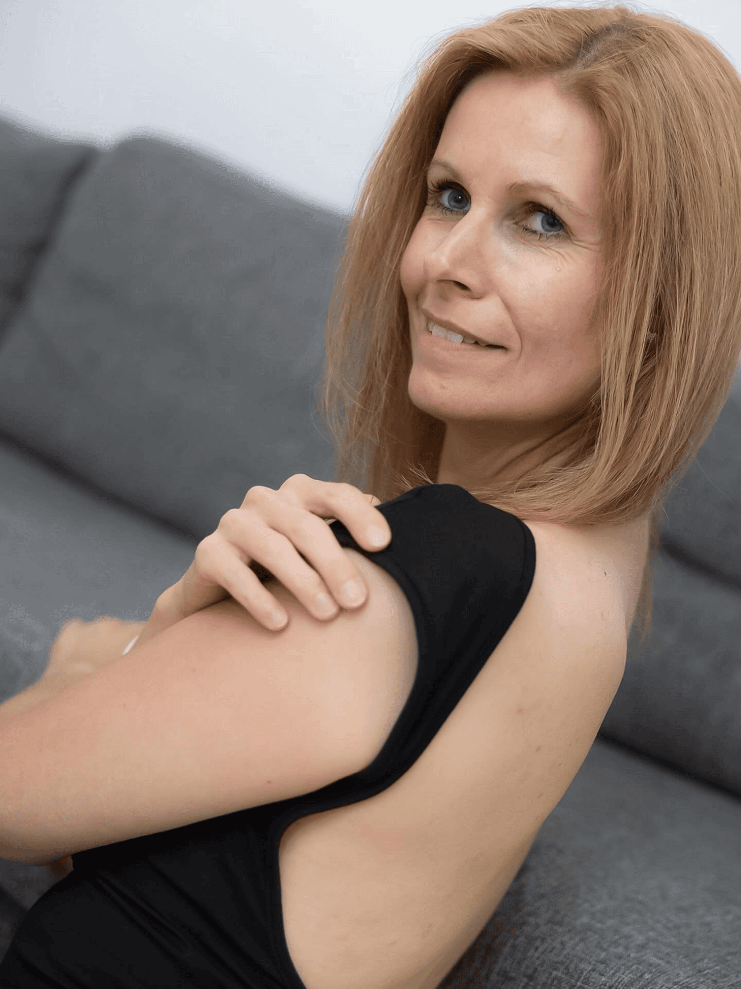 Chic Shoulder Grazing Bob
