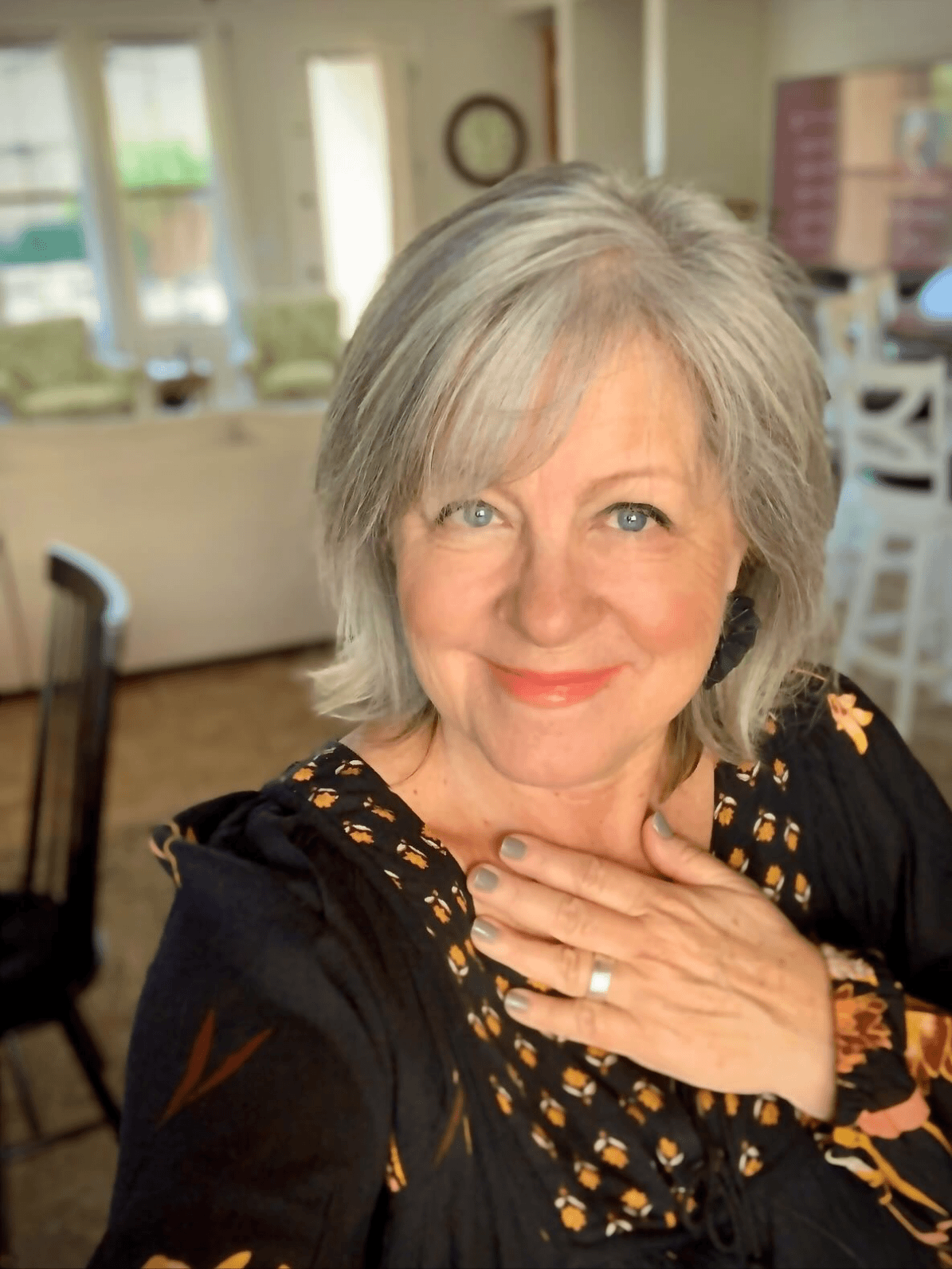 Effortless Silver Bob Chic