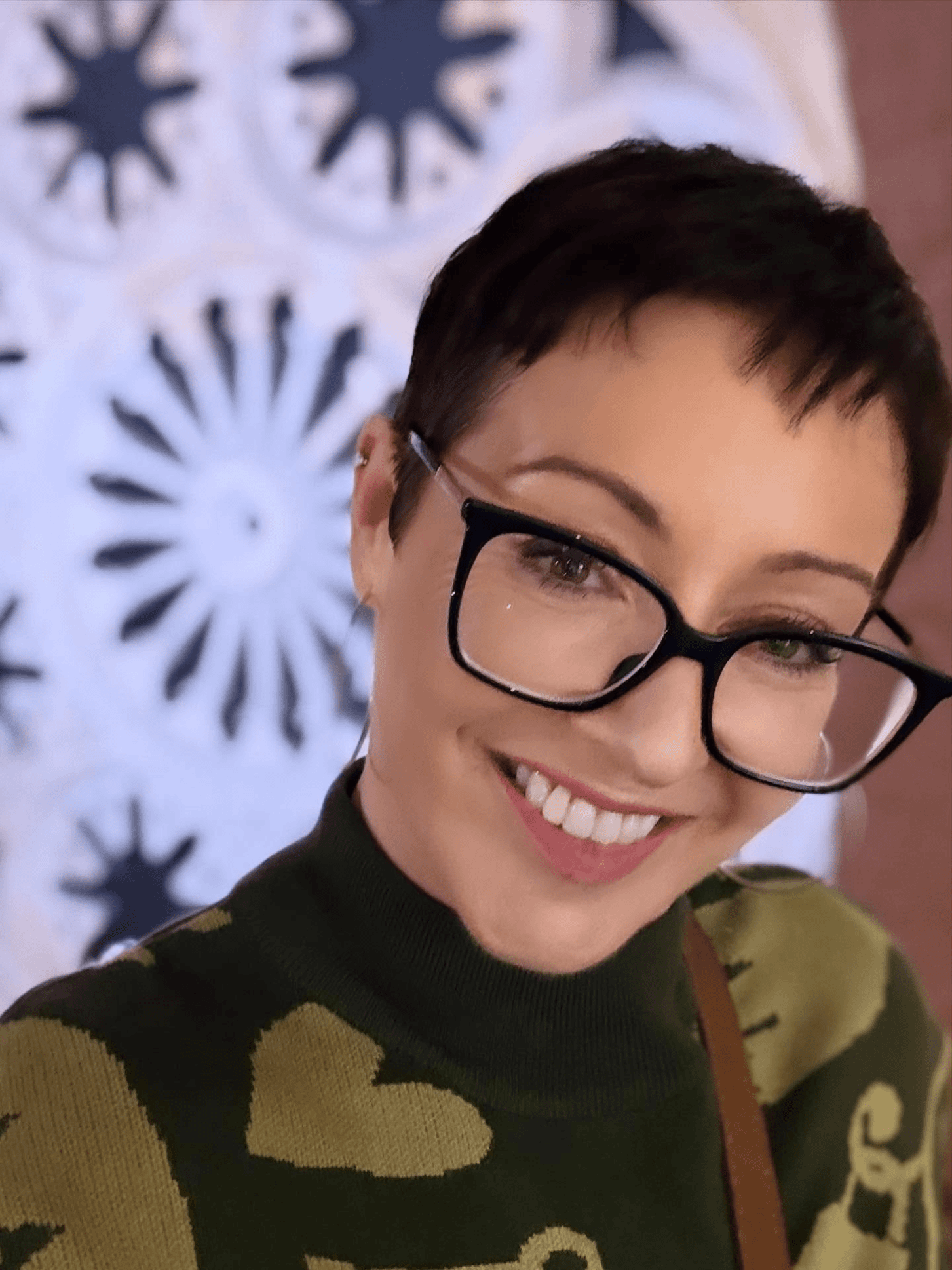 Feathered Pixie Holiday Edge