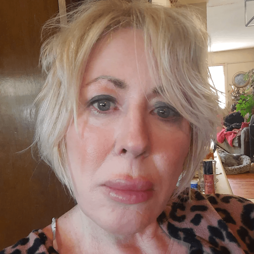 Shaggy Blonde Holiday Bob