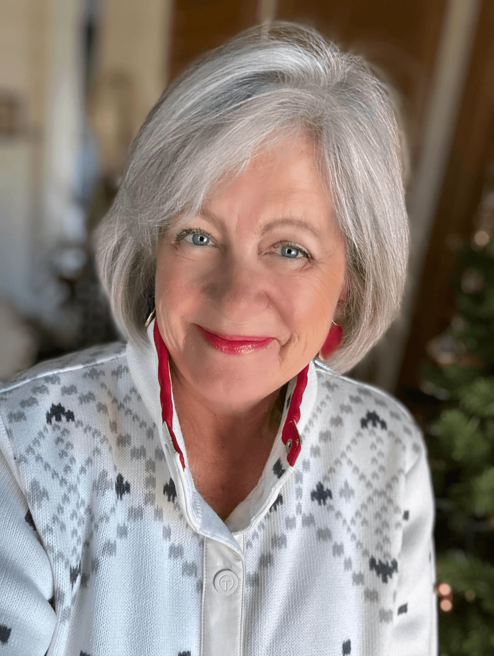 Soft Layered Silver Bob