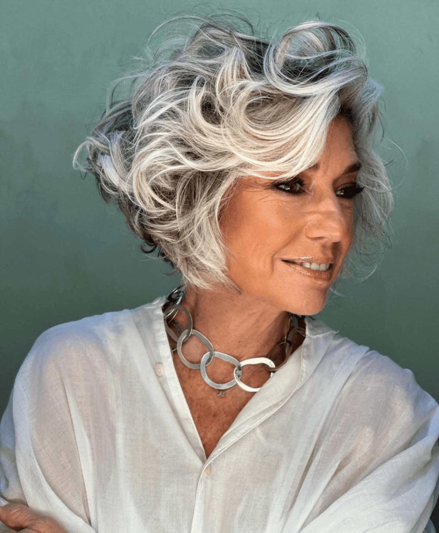 Airy Silver Textured Bob