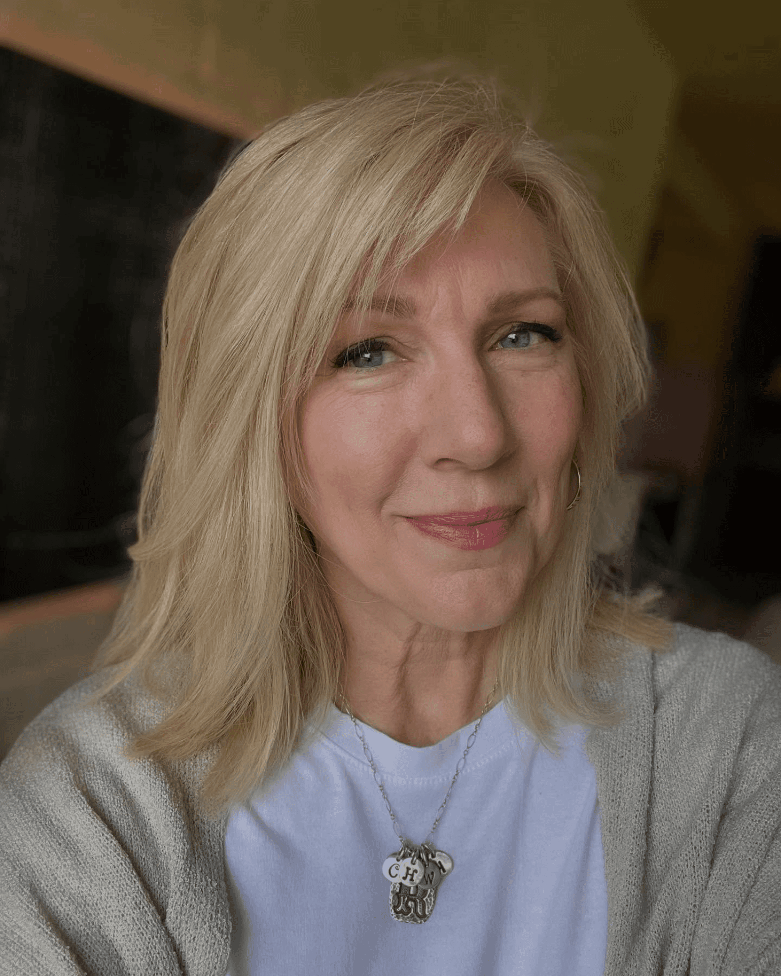 Effortless Feathered Bob Effortless Feathered Bob